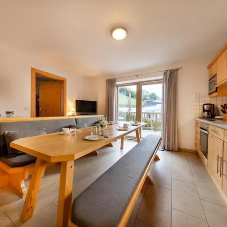 Schoeneben Haus Am Bad * Wald im Pinzgau